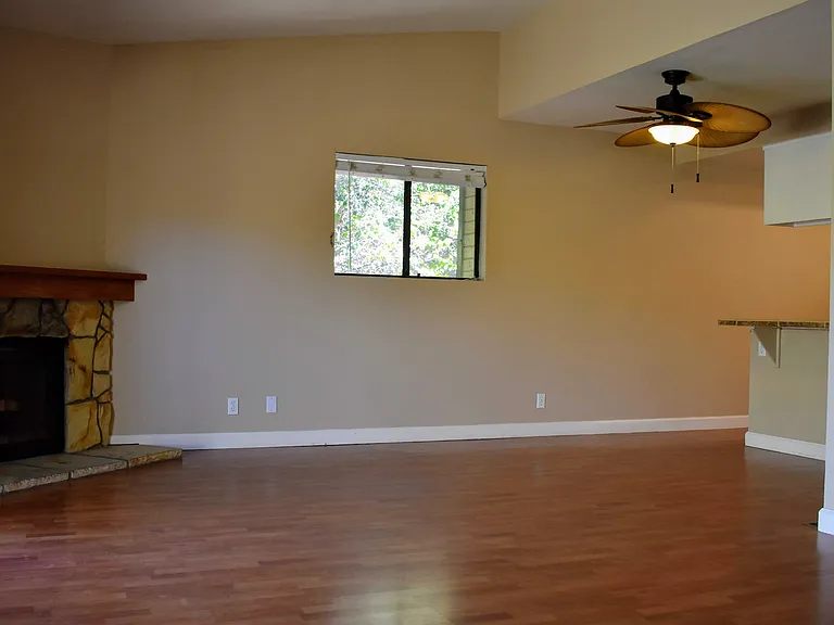 3290 Rockview Pl #6 — Photo 7