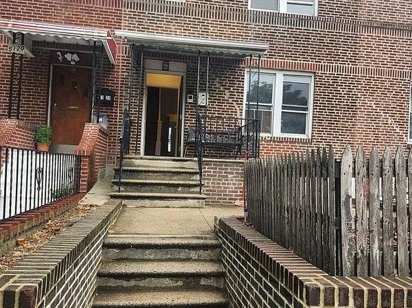 5118 48th St, Woodside, NY 11377