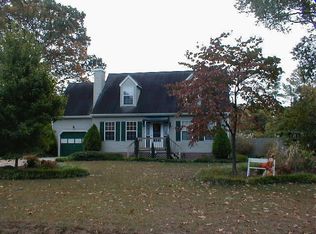 7590 Tyndall Dr, Gloucester Point, VA 23062