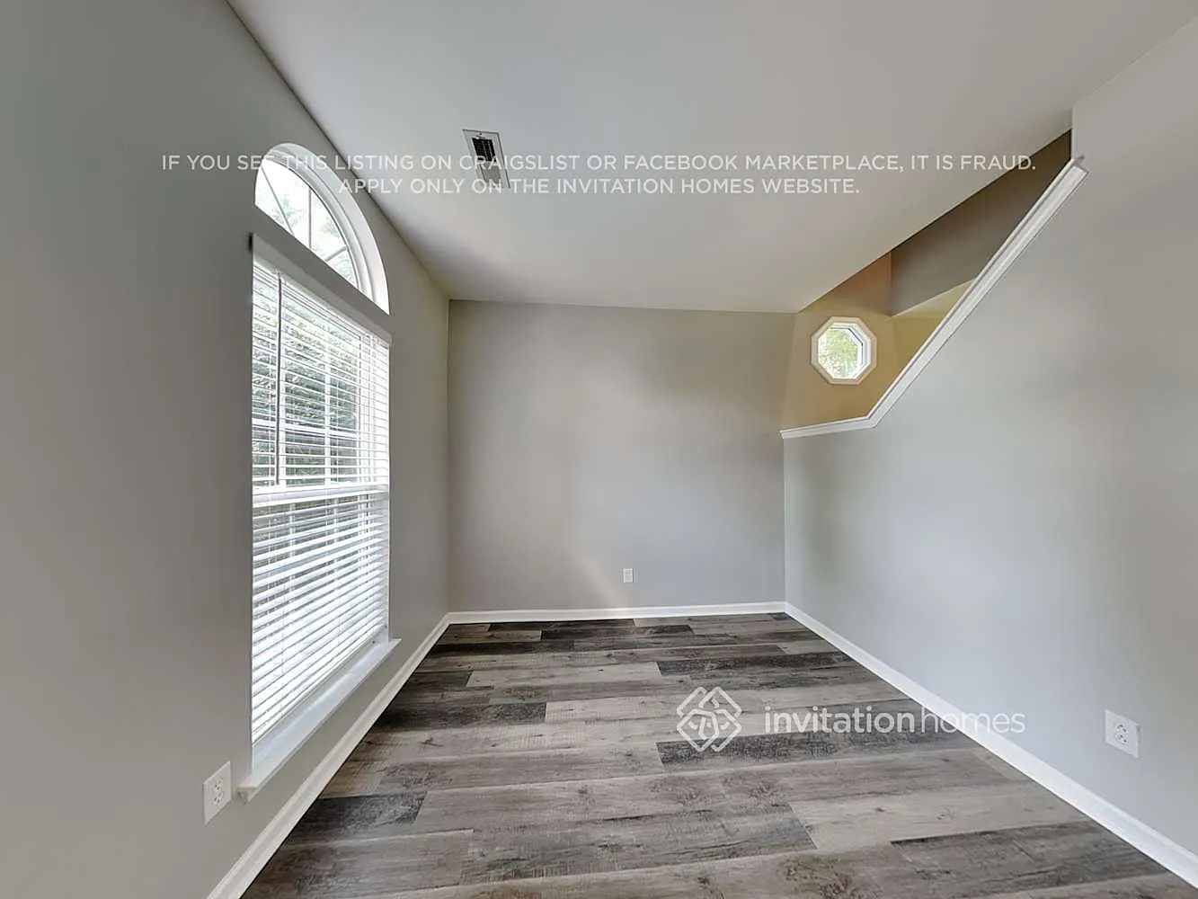 9537 Green Apple Dr Charlotte, NC 28215 — Photo 4
