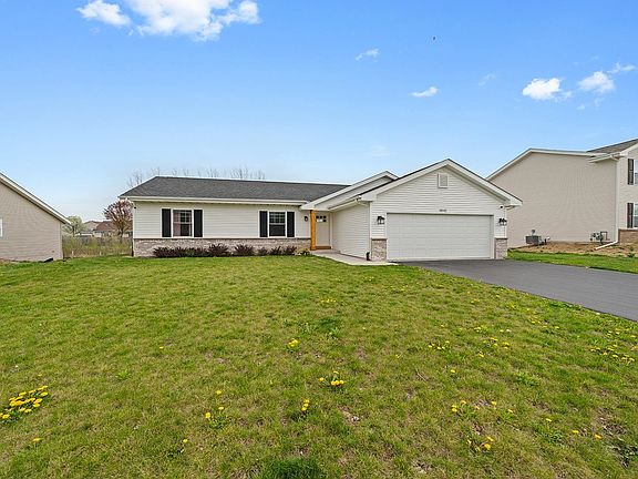 3rd image of 3842 Scarlet Oak Dr