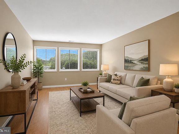 5th image of 21 Avon Dr Unit E