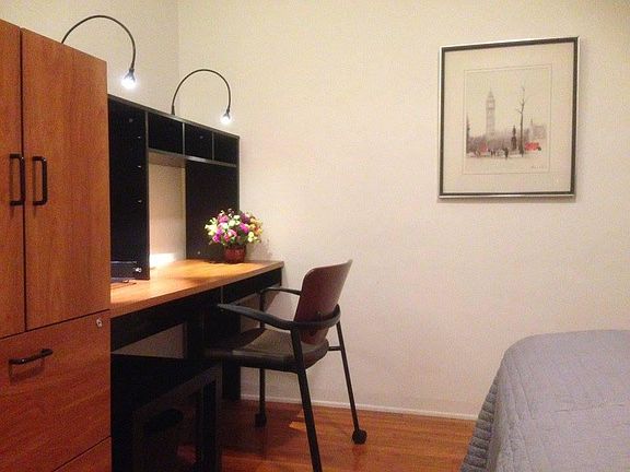 5th image of 10748 Kling St