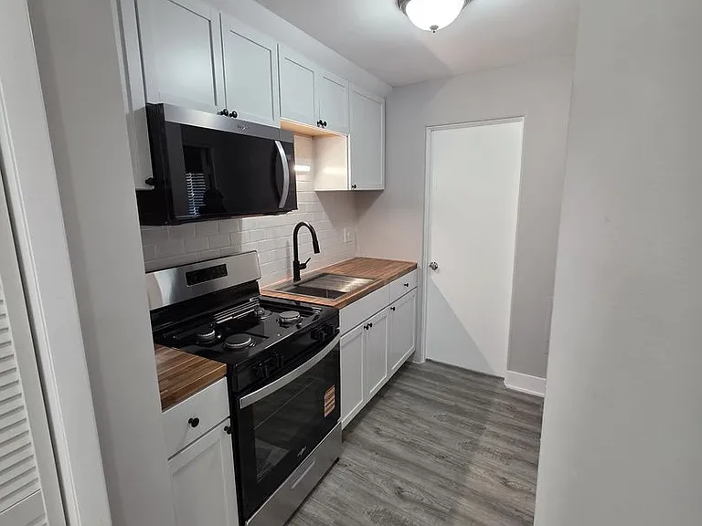 6901 N Ridge Blvd #2F — Photo 6
