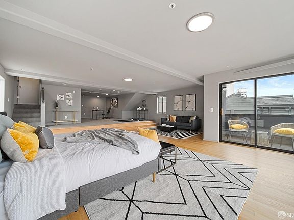 3rd image of 3121 20th St #3121