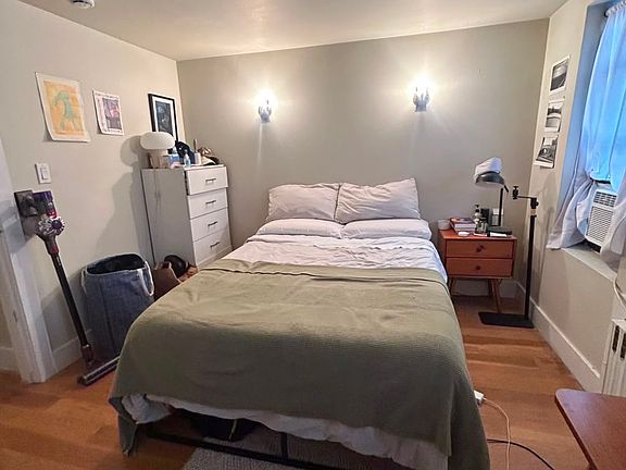 5th image of 351 Melrose St #3