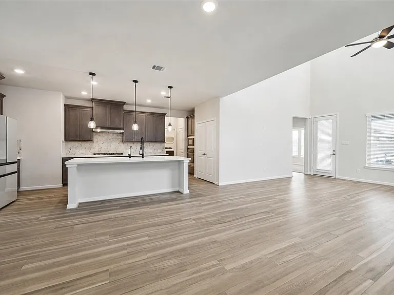 9219 Edgeberry Dr — Photo 11