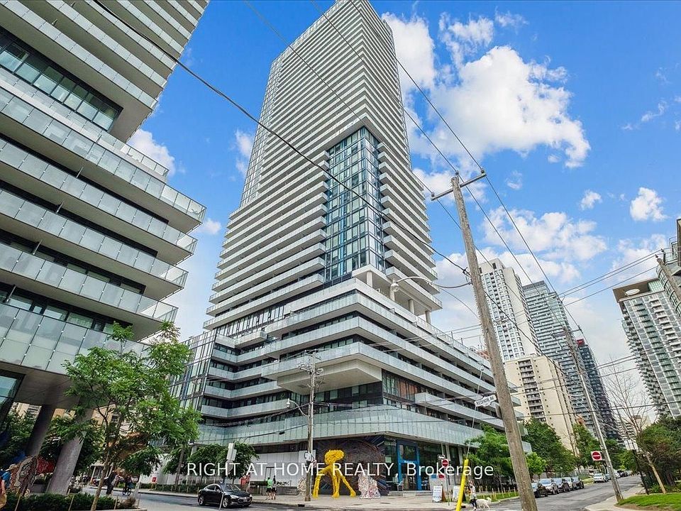 1st image of 161 Roehampton Ave #3608