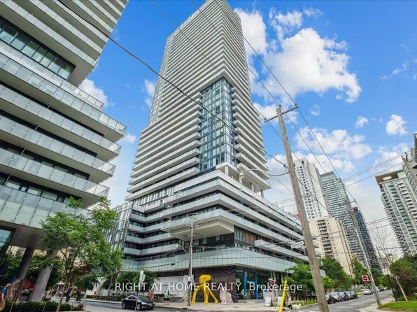 161 Roehampton Ave, Toronto, ON