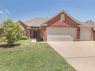 7624 Geneva Rea Ln, Yukon, OK 73099