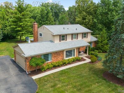 38242 Southfarm Ln, Northville, MI, 48167