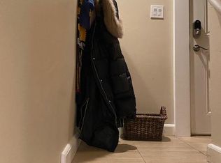 215 W Crockett St #B, Seattle, WA 98119