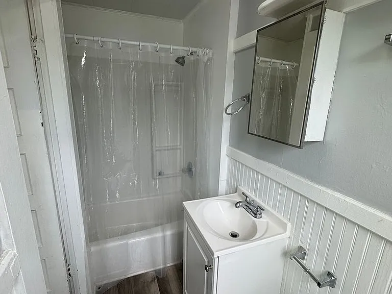 17 Sullivan Street — Photo 10