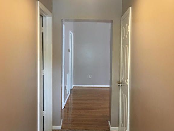 4th image of 353 Woods Ave SW #353A