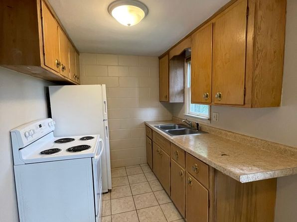 320 E Cherry St APT 4