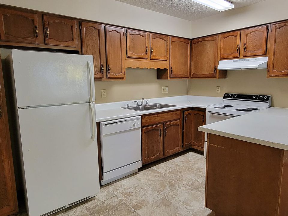 Colfax Manor Apartments 806808 University Ave Colfax WI Zillow