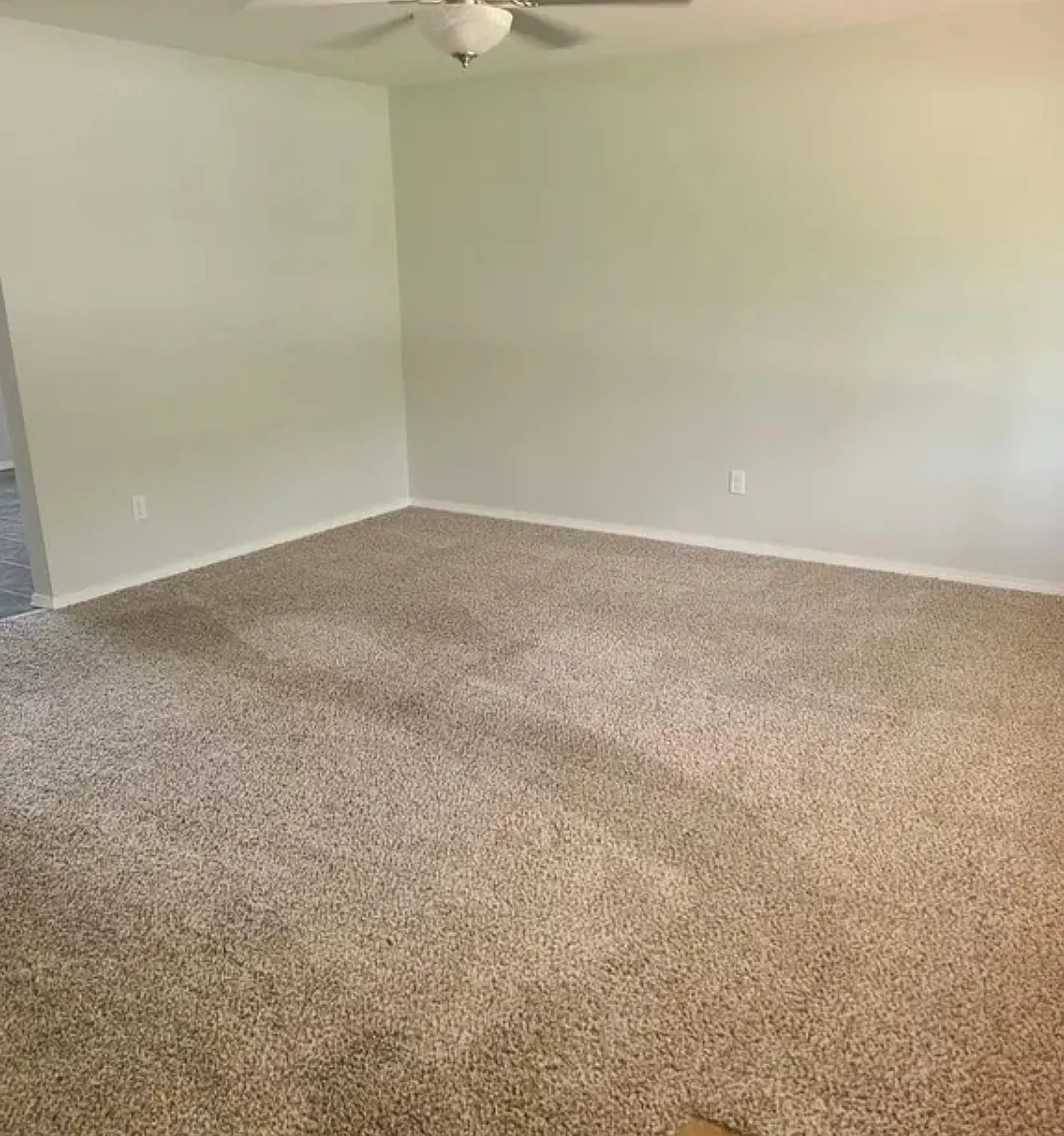 3 bed, 1.5 bath, 1200 sqft, $1,800 — Photo 4