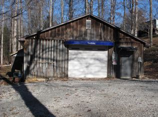 124 Ward Ln, Jacksboro, TN 37757