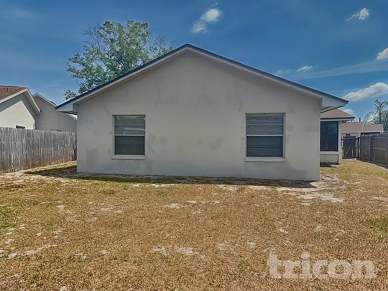 1239 La Mesa Ave — Photo 16