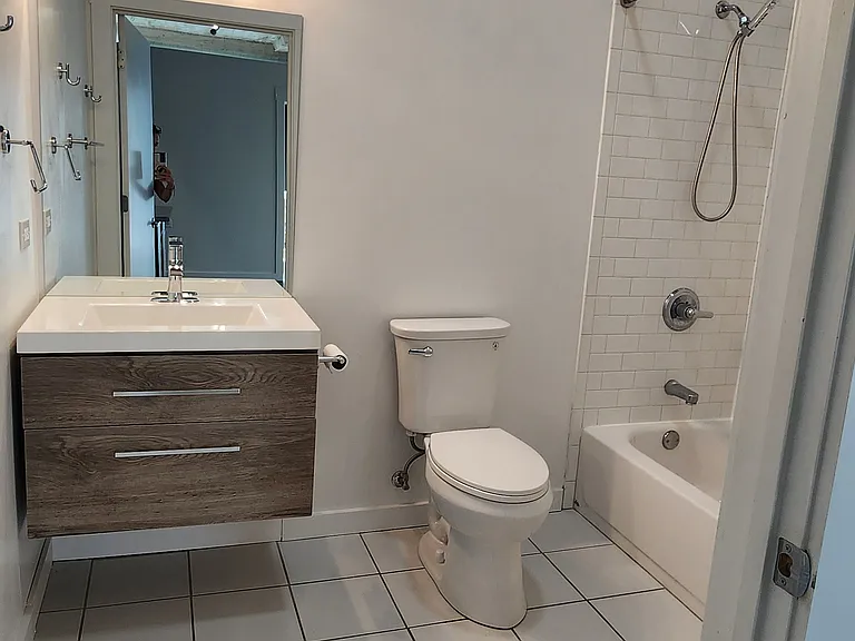 2625 W Washington Blvd #316 — Photo 7