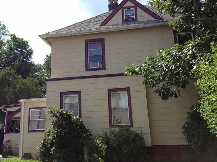 2nd image of 657 Main St