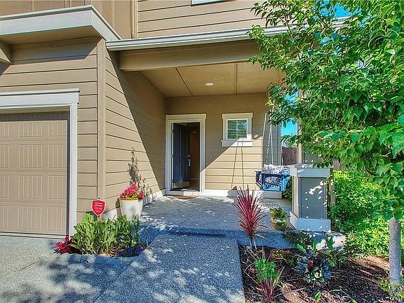 3rd image of 8121 175th Street Ct E