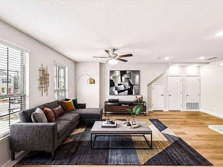 7215 Magnolia Vlg #101 — Photo 5