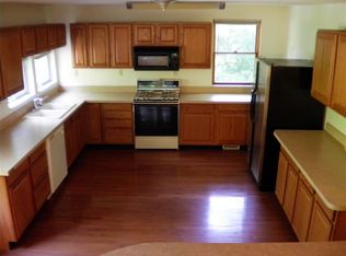 3213 Pearlman Rd, Jackson, MI 49203