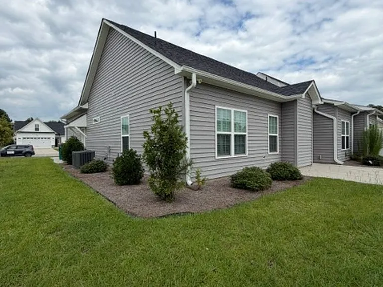 311 Oak Pointe Cir E — Photo 23