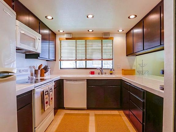 3rd image of 4055 Crystal Dawn Ln