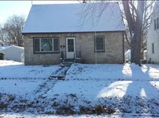 1166 Bourland Ave, Waterloo, IA