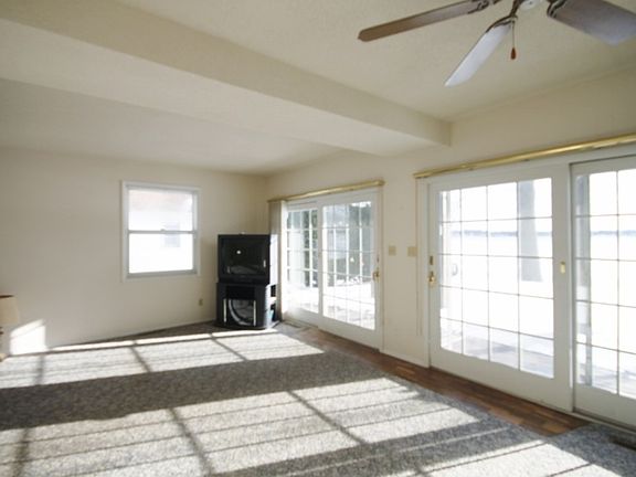 3rd image of 290 Maiden Ln