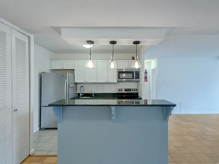 1311 Delaware Ave SW #S432 — Photo 7