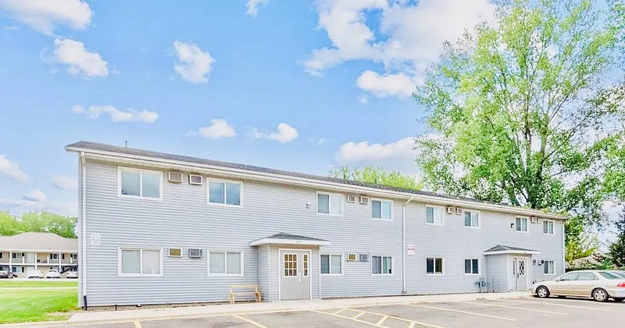 2 bed, $1,490 — Photo 1