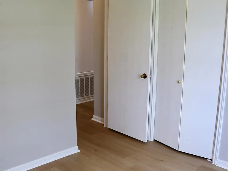706 N Creek Blvd — Photo 10