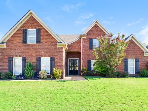 2912 Poplar Woods Dr
