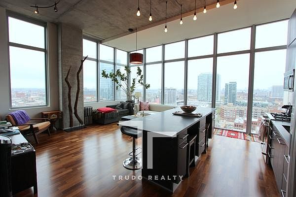 1st image of 659 W Randolph St #18O9