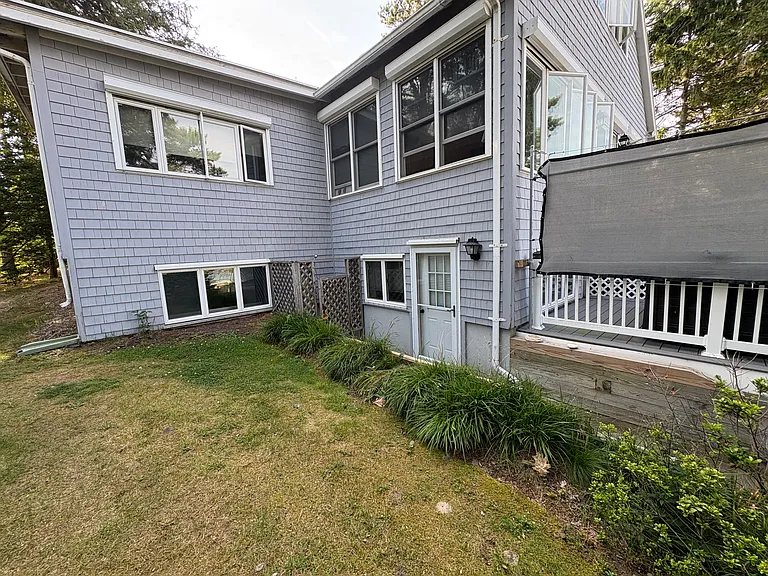 219 Seaside Ave — Photo 15