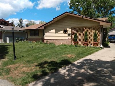 9446 West Lynx COURT, Milwaukee, WI, 53225