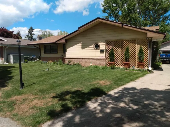 9446 W Lynx COURT, Milwaukee, WI 53225
