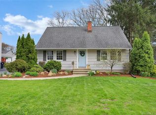 73 Sawyer Rd, Fairfield, CT 06824