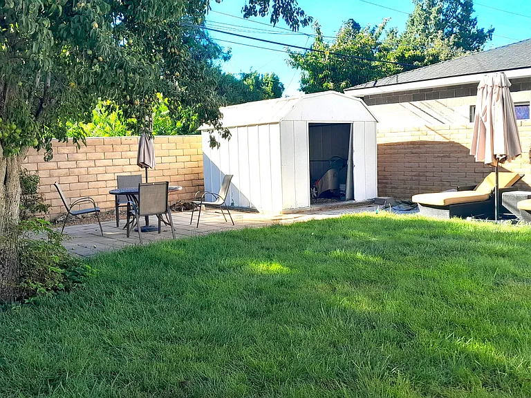 2231 Riviera St — Photo 31