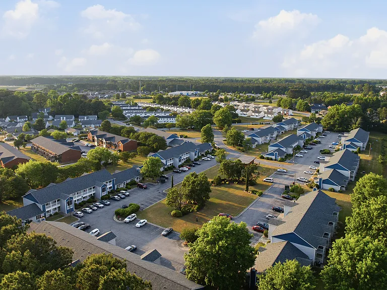 Westpointe Apartments — Photo 43
