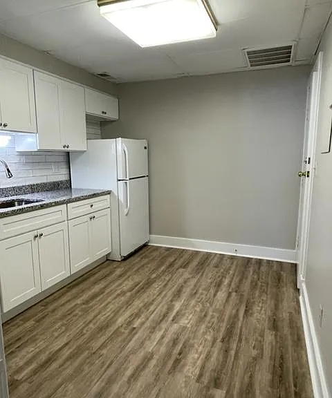 31 W Main St #2 — Photo 5