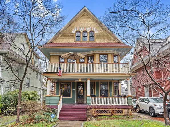 1211 Ditmas Ave, Brooklyn, NY 11218