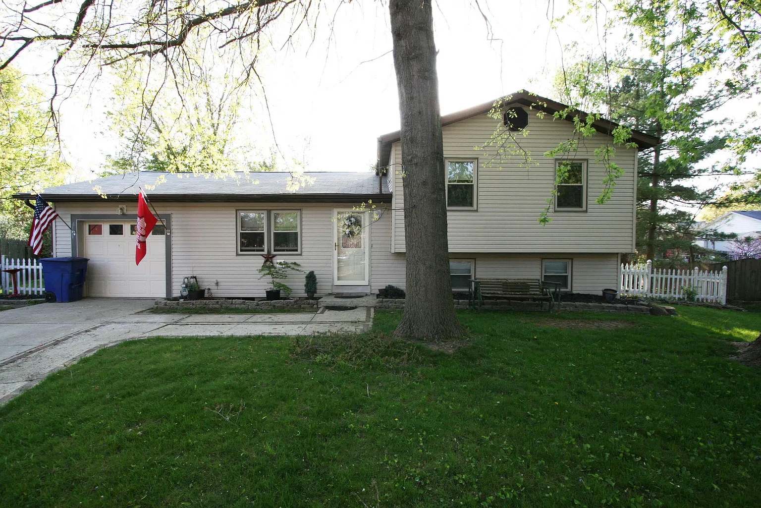 611 Congress Ct photo 1