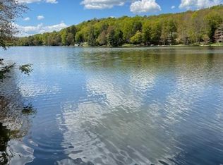 419 Crescent Lake Rd E, Meshoppen, PA 18630