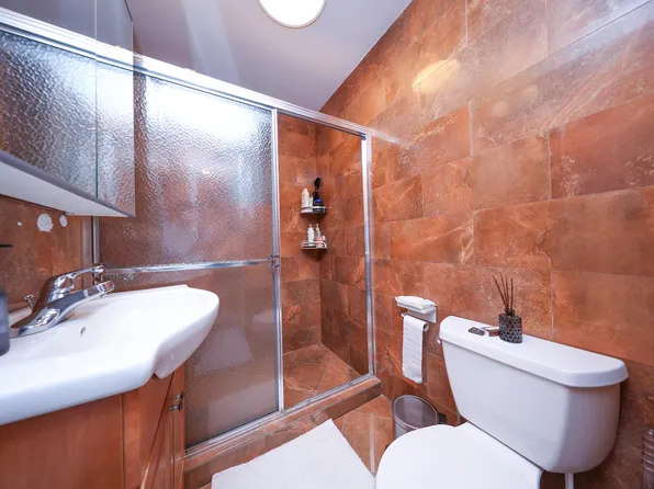 1711 Gerritsen Avenue image 27 of 41