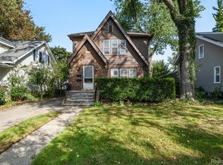 925 E 2nd St, Royal Oak, MI 48067