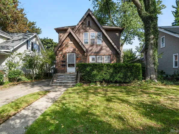925 E 2nd St, Royal Oak, MI 48067
